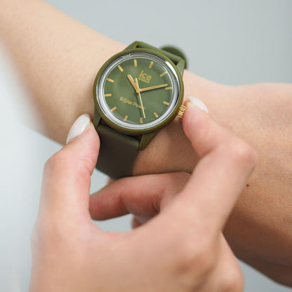 [ICE-WATCH] アイスウォッチ 腕時計 ICE solar power アイスソーラーパワー カーキ スモール 020655 ＜ レディース 女性 カーキ グリーン ゴールド 太陽電池 ＞