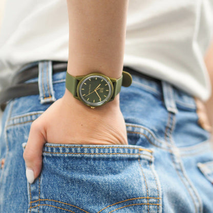 [ICE-WATCH] アイスウォッチ 腕時計 ICE solar power アイスソーラーパワー カーキ スモール 020655 ＜ レディース 女性 カーキ グリーン ゴールド 太陽電池 ＞
