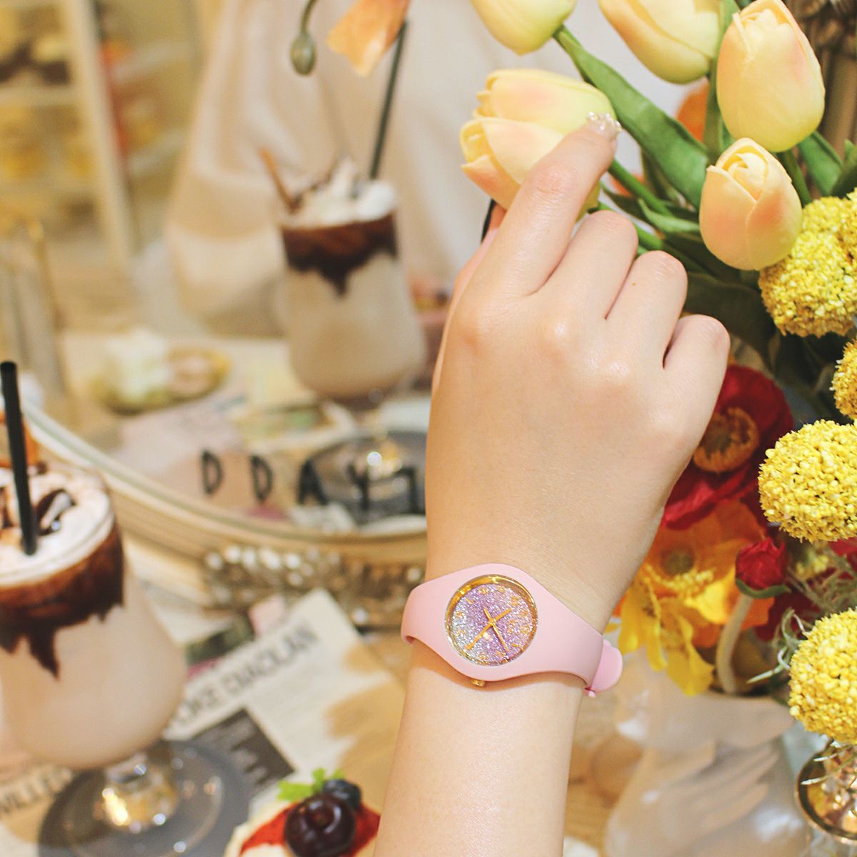 [ICE-WATCH] アイスウォッチ 腕時計 ICE glitter ピンクコズミック スモール 022569 ＜ レディース ピンク パープル ＞