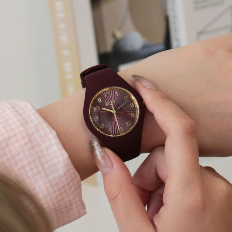 [ICE-WATCH] アイスウォッチ 腕時計 ICE CHAMPAGNE スモール＋ 025255 ＜ ユニセックス メンズ レディース チェリー 正規代理店 シリコン 防水 3針 37mm 10気圧防水 ＞