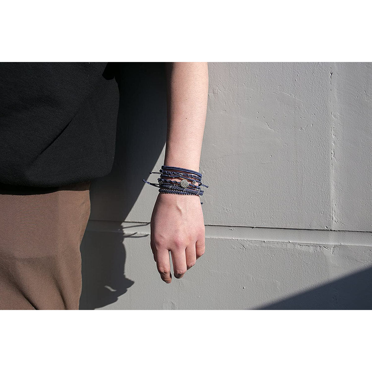 [wakami] ワカミ ブレスレット 7ストランド navy WA-BC18009 ＜ ブルー Earth 7 Strand 男女兼用 ユニセックス フェアトレード 手作り グァテマラ産 ＞【メール便送料無料】